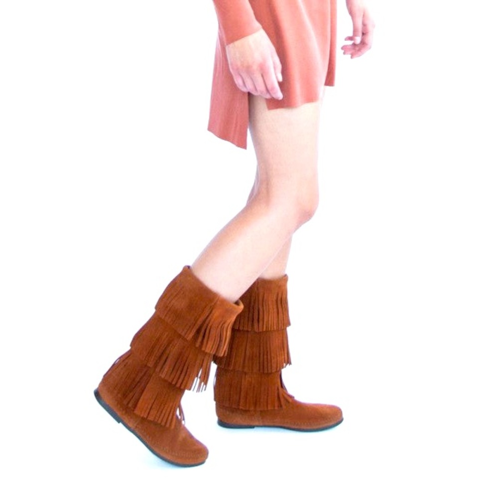 Minnetonka 1632 Boots 7US Layer Fringe Suede Boots Cognac Tan